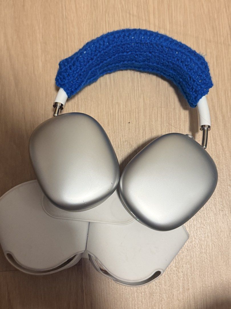 normal headphone440343979675494401