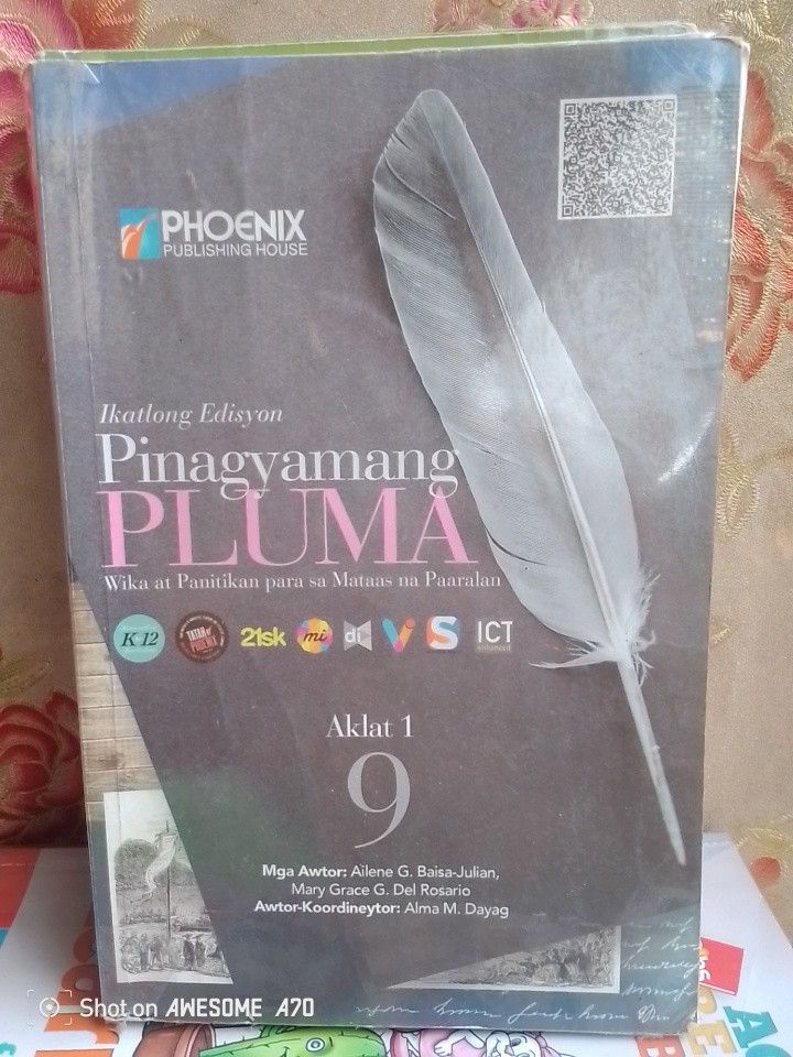Grade 9 USI books (Category: Textbooks) located in Naga. Submitted by jacklancastera (Listing ID 1434669375, Image 2). Description: - Grade 9 textbooks for sale. - Titles: - Pinagyamang Pluma (Ikatlong Edisyon) - Filipino language and literature. - Soaring 21st Century Mathematics (Second Edition) - Mathematics. - Published by Phoenix Publishing House. - Both books are K to 12 curriculum compliant..