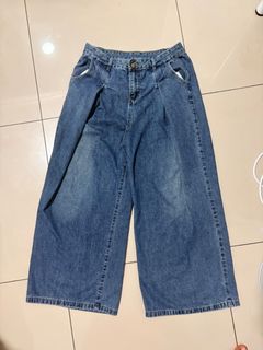 (Category: ) located in . Submitted by quick_letmethrift (Listing ID 1434791955, Image 1). Description: .