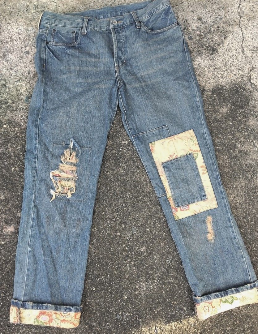 Rare Takeo Kikuchi Floral Patchwork (Category: Jeans) located in Davao. Submitted by amekajicurations_dvo (Listing ID 1434770989, Image 1). Description: 32x42.5 Leg Opening: 8.5 Button Fly See last pic for the issue.