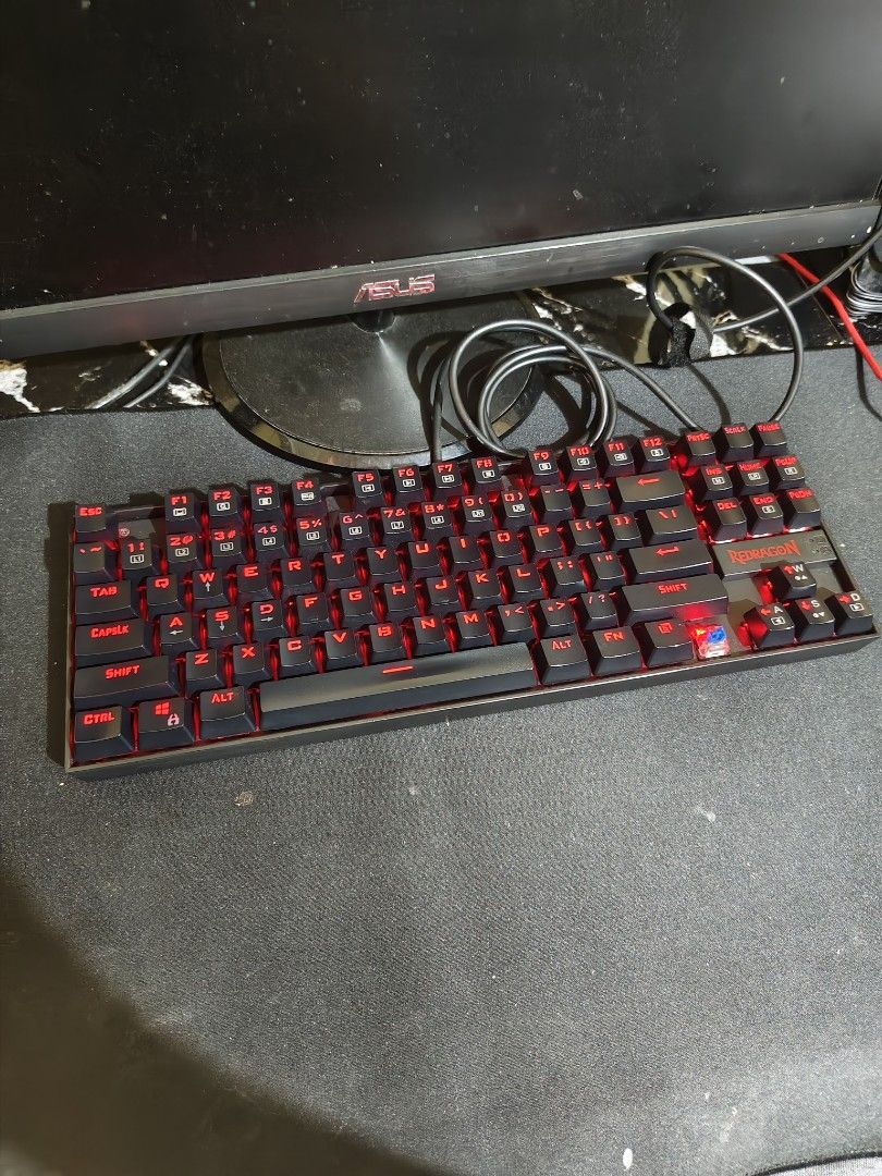 Redragon Mechanical Keyboard (Category: Computer Keyboard) located in Las Pinas. Submitted by swagapinoproduction (Listing ID 1434709542, Image 1). Description: Redragon K552-BB-2 Blue Switch Non RGB No Box Only issue is the missing CTRL button as shown on the photo.