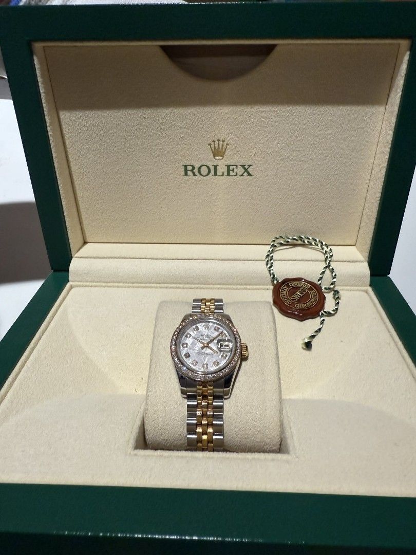 ROLEX- LADY DATEJUST (Category: Luxury Watches) located in Taguig. Submitted by mrs.p_027 (Listing ID 1434757834, Image 2). Description: ✔️Rolex Watch ✔️Lady-Datejust ✔️28mm - Oystersteel and Yellow Gold ✔️White Mother-of-Pearl ✔️Diamond Set Dial ✔️Diamond Set Bezel ✔️Jubilee Bracelet ✔️Selling for Php 1.5M RFS: Need funds for migration. Open for meet up..