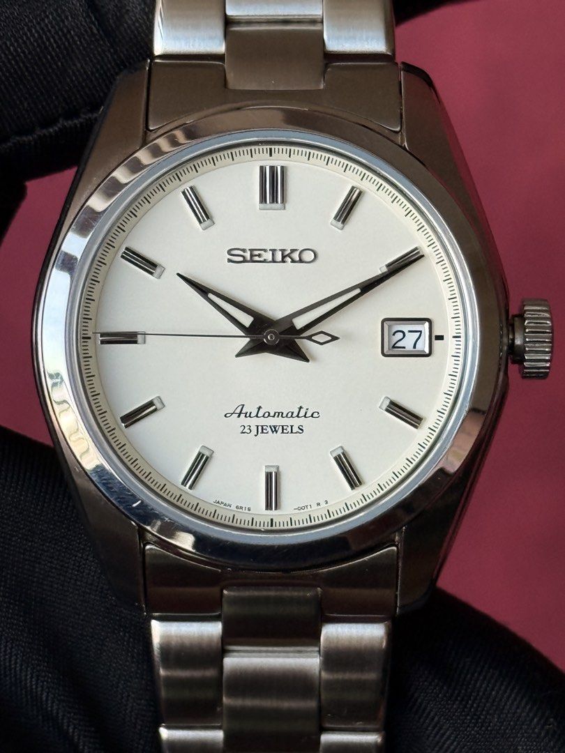 Seiko SARB035 JDM (Category: Men's Watches) located in Mandaluyong City. Submitted by strike77 (Listing ID 1434708257, Image 3). Description: Seiko SARB035 JDM PRE OWNED PRICE: 46,000 PHP Rare and discontinued! CONDITION: 9.2/10 • Crystal is clean, small signs of usage only PACKAGE: • Seiko box • Watch itself with complete links SPECS: • 6R15D automatic movement • Sapphire crystal • 38 mm case diameter • 11.5 mm case thickness • 20 mm lug width M