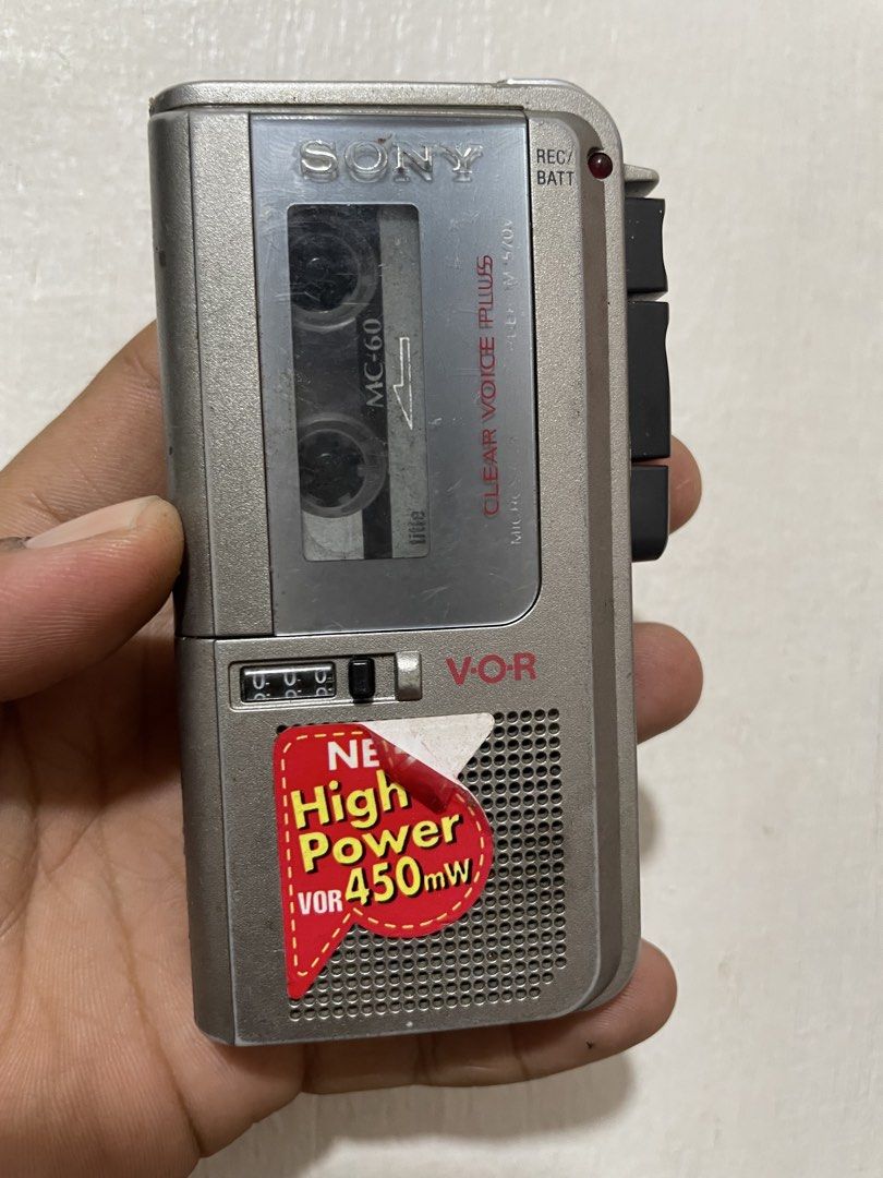 Sony M-570V Microcassette-Corder (Category: Portable Music Players) located in Manila. Submitted by joshua_guimeroy. (Listing ID 1434749670, Image 1). Description: - Sony M-570V microcassette recorder - Voice Operated Recording (VOR) function - Tape speed selector - Volume control - Requires 2 AAA batteries - 3.5mm earphone jack - Microphone input - Made in China -working .