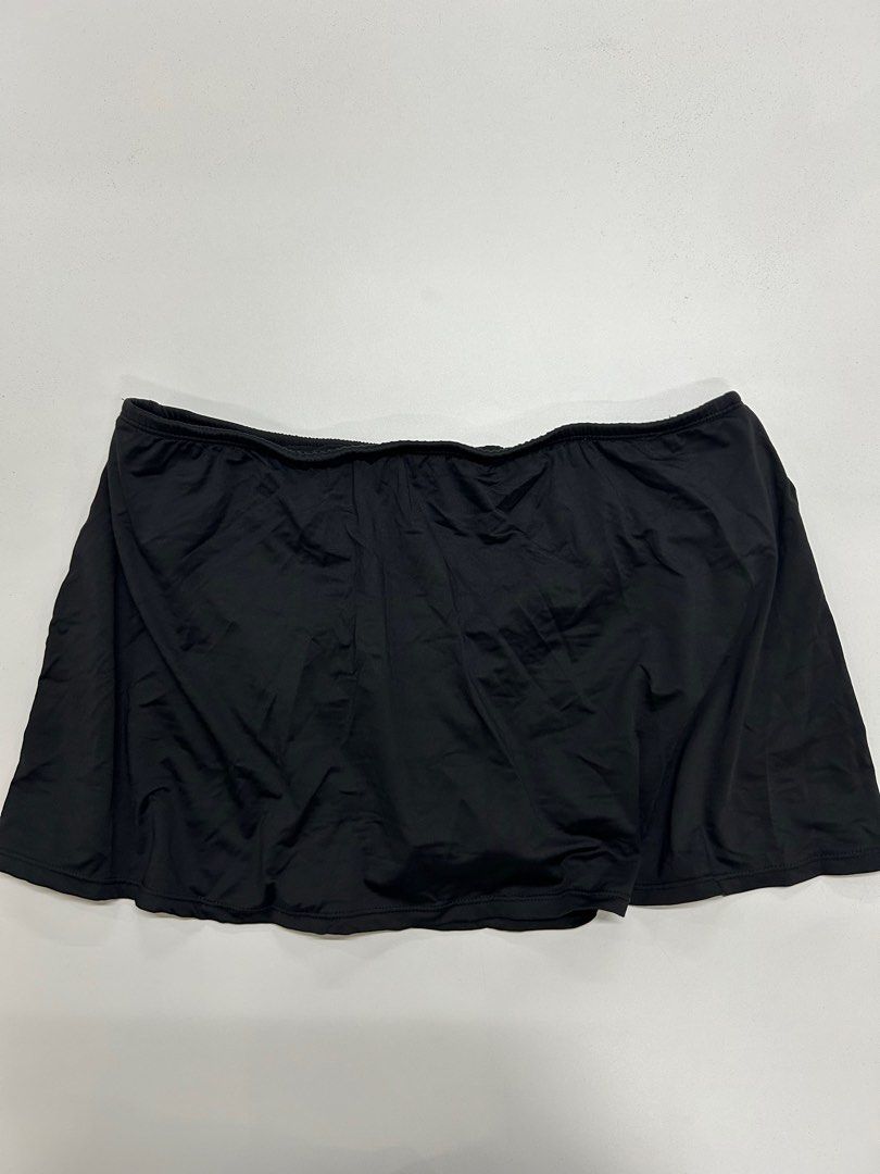 Swimwear Skirt (Category: Bikinis & Swimsuits) located in Taguig. Submitted by heyshopperk (Listing ID 1434734899, Image 1). Description: Please read!!! ✅️ Preloved! No Flaws! ✅️ Large to XL ✅️ 100% Authentic or Money back ✅️ Location: Mandaluyong ✅️MOP: BPI/GCASH ✅️ Shipping via JNT for Provincial and Lalamove if within Metro Manila.