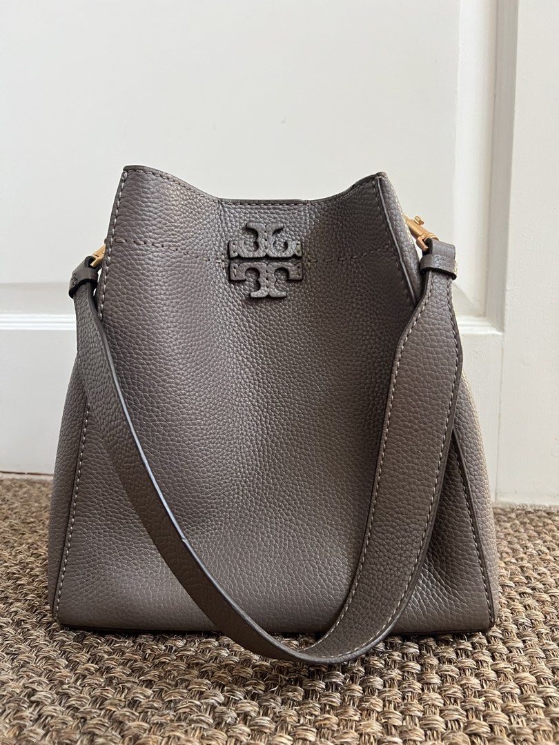Tory Burch Perry Bombe Bucket Bag (Category: Luxury Bags & Wallets) located in Manila. Submitted by bagsocietyph (Listing ID 1434629506, Image 2). Description: Your go-to bag for work, errands, and everything in between. Sleek. Spacious. Sophisticated. 👜 Brand: T0ryBurch 📏 Size: Medium 🎨 Color: Etoupe 🧵 Material: Calf Leather ✨ Condition: Excellent 📍 Inclusion: generic dustbag, detachable long strap 💰 Price: ₱7,500 ✨ Only 1 available Get it