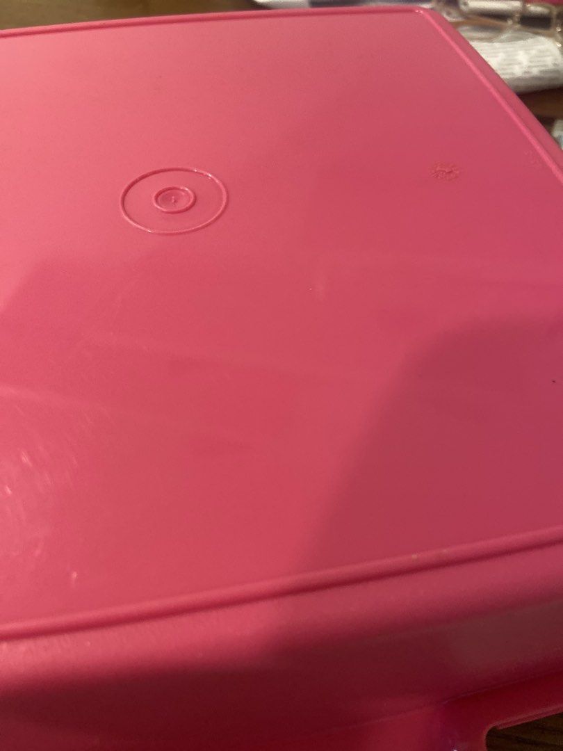 Tupperware Pink Square Containers with Lids439502740002580482