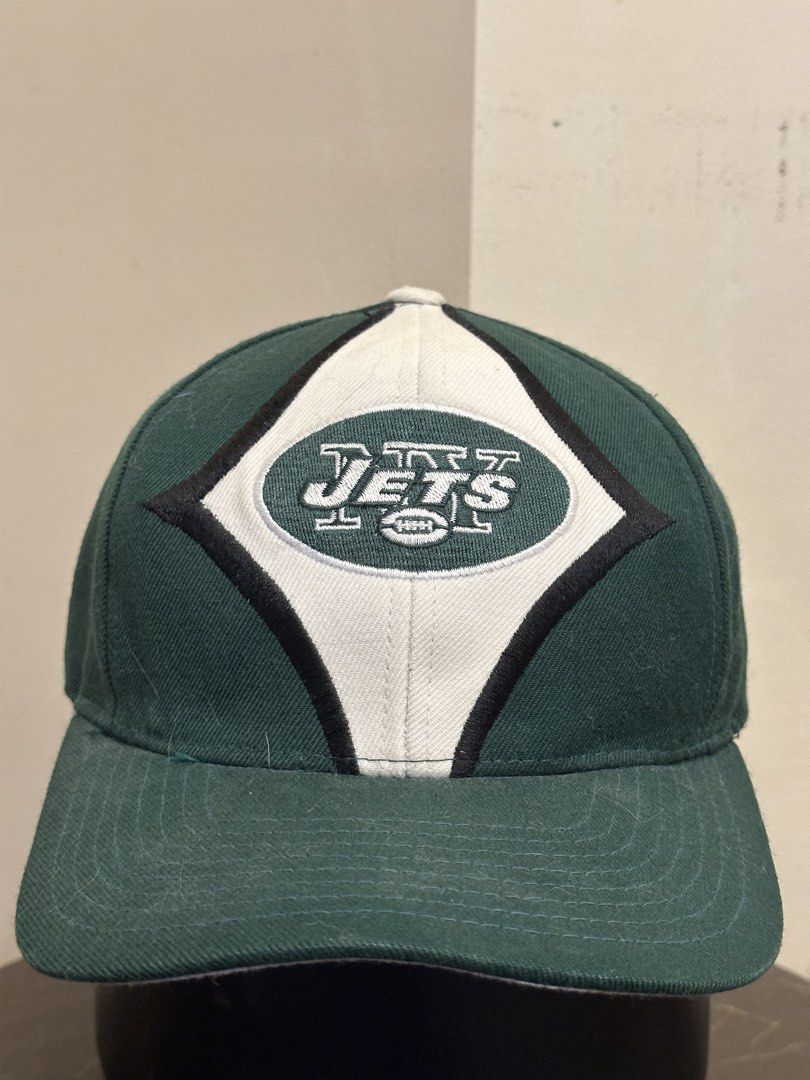 Vintage Starter NFL New York Jets Cap (Category: Caps & Hats) located in Bacoor. Submitted by realbacktrack (Listing ID 1434722071, Image 2). Description: ProLine Starter *Signs of usage *name pen stains (see pictures) .