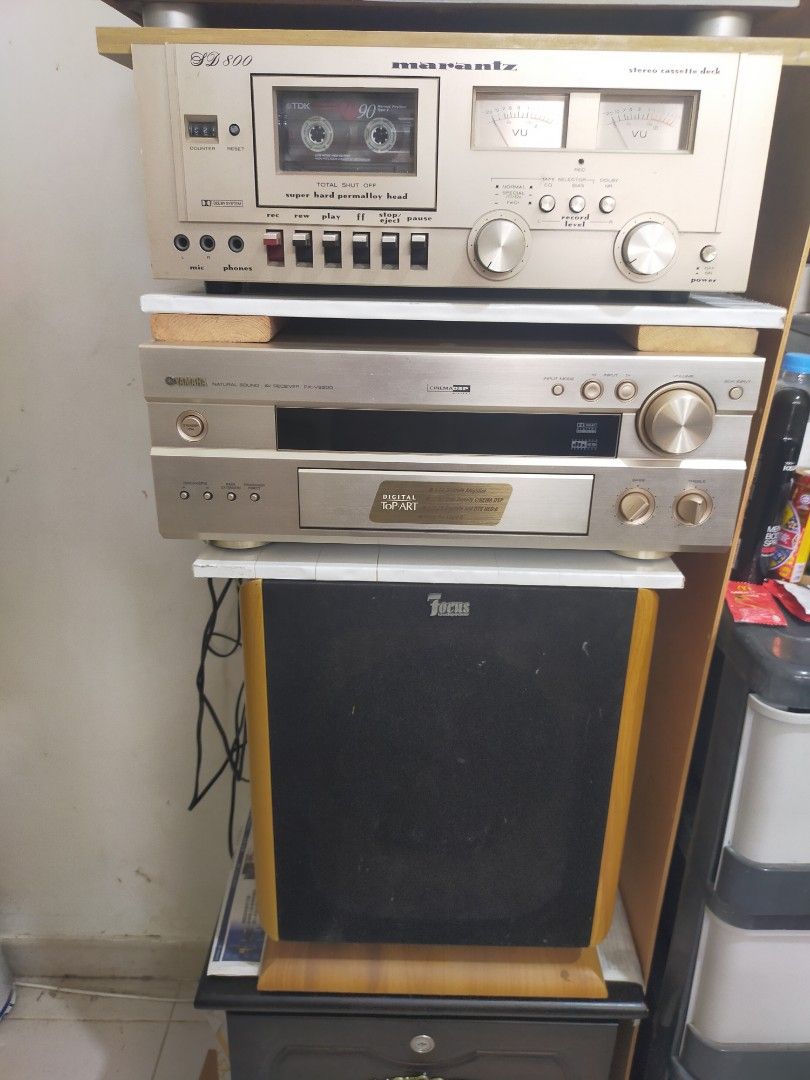 Vintage Stereo System -443257433003151361