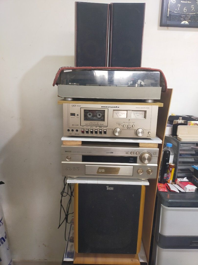 Vintage Stereo System -