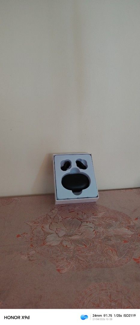Wireless Earbuds with Charging Case438518438345451521