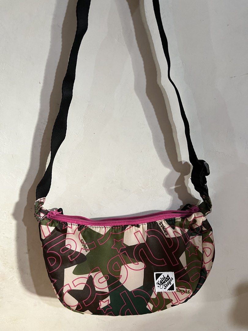 X Girl Sling Bag (Category: Cross-body Bags) located in Baguio. Submitted by pickles01 (Listing ID 1434797928, Image 1). Description: -From Japan -Brand New Can do meetups in QC (SM North Edsa/Tri Noma), Taguig (BGC) by schedule -Can do same day delivery via grab, lalamove, etc if I’m in QC -Delivery via J&T (buyer will shoulder the shipping fee) .