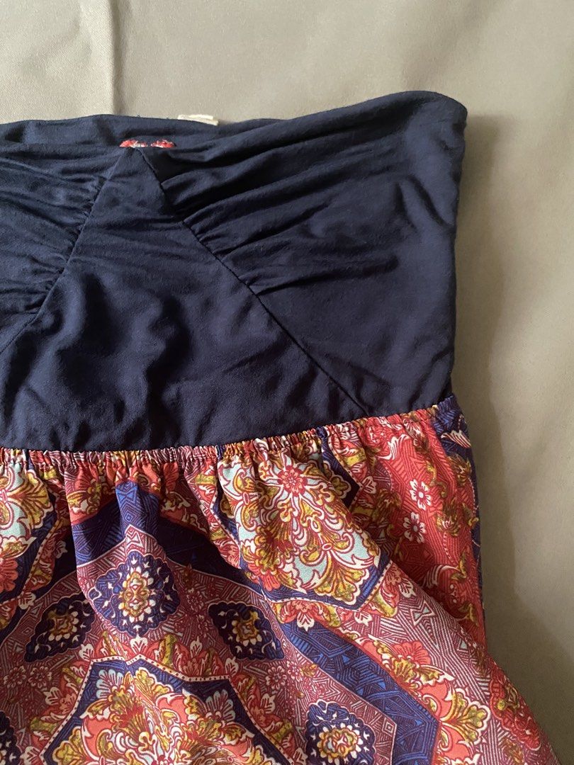 Y2k boho roxy savage strapless mini dress (Category: Dresses) located in Meycauayan. Submitted by kyssmarila (Listing ID 1434666501, Image 3). Description: — Size: XS-S — Condition: 9/10 — Flaws: None.