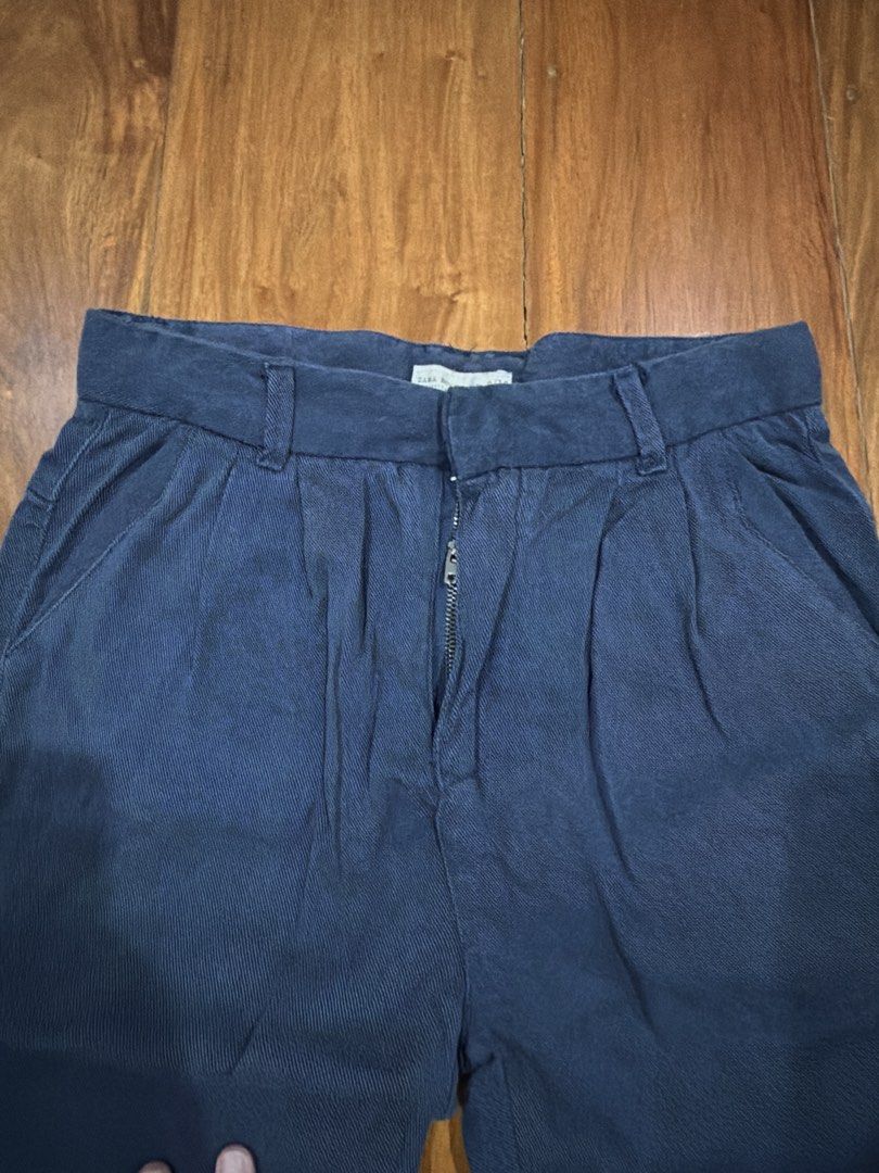 Zara Boys Navy Blue Pants Size 9/10 (Category: Babies & Kids Fashion) located in Las Pinas. Submitted by oliveguns (Listing ID 1434761508, Image 2). Description: - Zara Boys Navy Blue Pants - Size: 9/10 - Waist: 12 inches - Inseam: 32 inches - Zipper closure, pleats at the front - Soft material.
