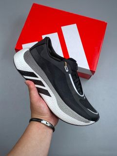 (Category: ) located in . Submitted by khai.uasneakers (Listing ID 1434992747, Image 1). Description: .