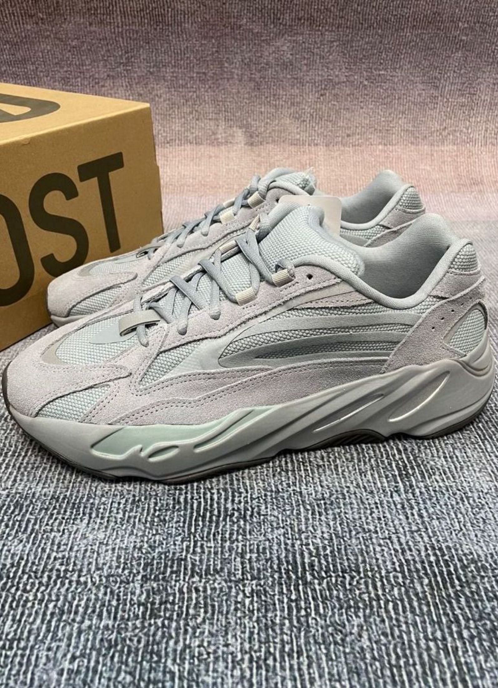 Adidas originals Yeezy boost 700 V2 Hospital Blue Dad Shoes Misty Blue (Category: Sneakers) located in Singapore. Submitted by lquickfire (Listing ID 1434993389, Image 3). Description: 🎯 Adidas 📌 Adidas originals Yeezy boost 700 V2 Hospital Blue Dad Shoes Misty Blue ✅ Brand new ✅ Free shipping ✅ Cash on delivery ✅ 3-day photo confirm ⬇️ Order now or chat for details.