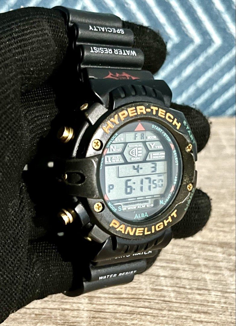 Alba Hypertech Panelight, Men's Fashion, Watches & Accessories, Watches ...