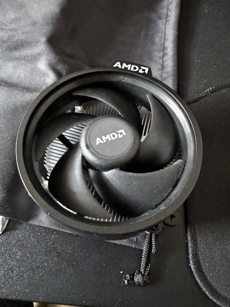AMD Ryzen 5 1600 CPU with Stock Cooler439568528510832641