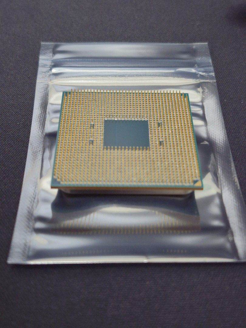 AMD Ryzen 5 3700x 8 cores 16 threads AM4 cpu processor439783372253440002