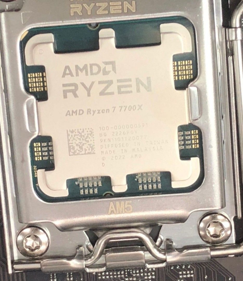 AMD Ryzen 7 7700 CPU439558807036907520