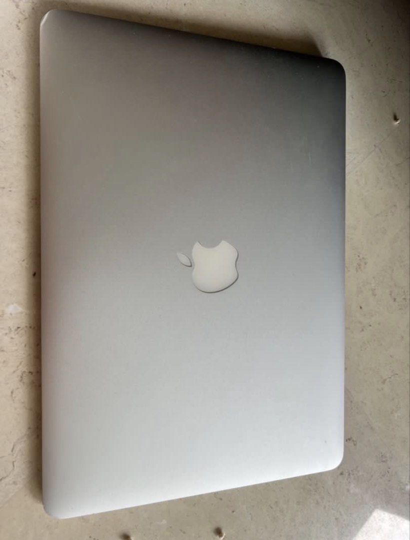 Apple MacBook Air 13-inch (2013)439662428931368961