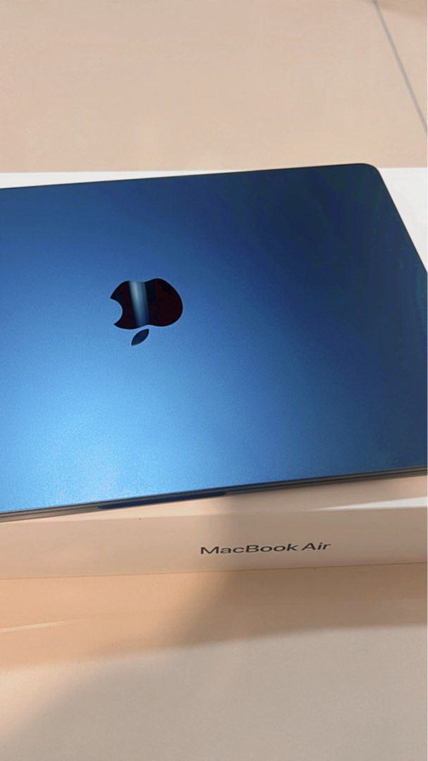 Apple MacBook Air  13-inch- Blue