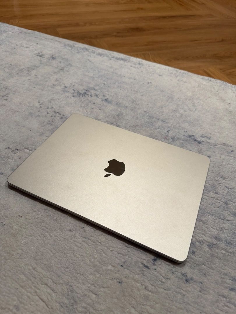 Apple MacBook Air - gold439768584574085121