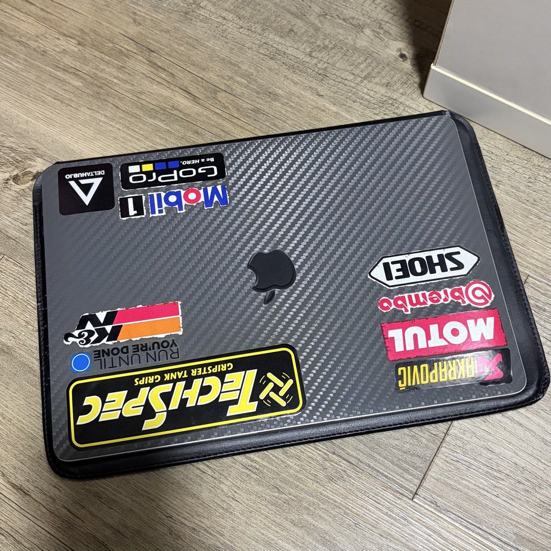 Apple MacBook Pro 13” 2020 M1 Chip  256GB
