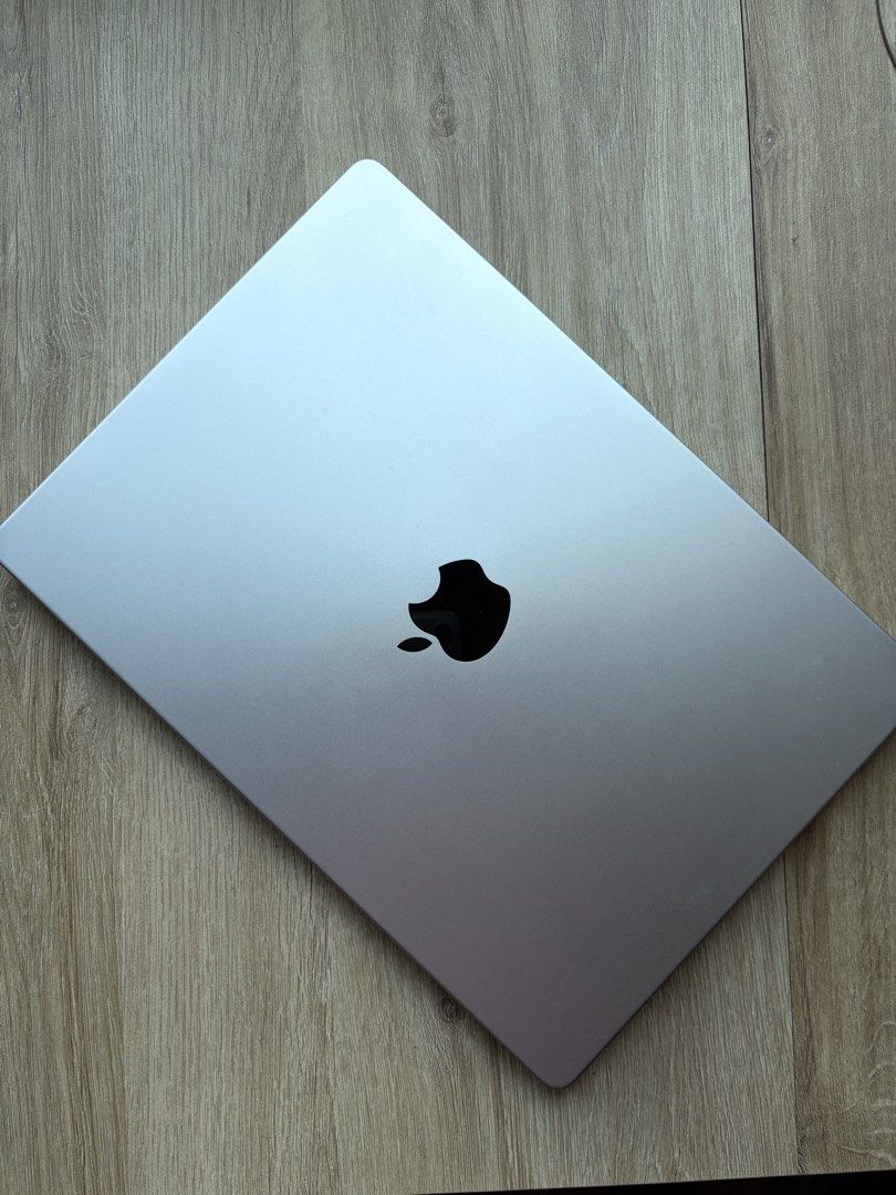 Apple MacBook Pro M1 16 GB - Silver439428718831216640