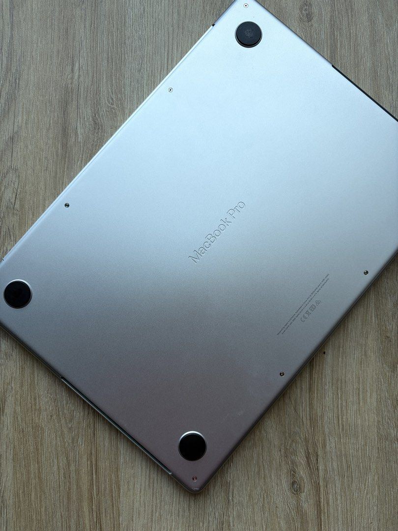 Apple MacBook Pro M1 16 GB - Silver439428718831216641