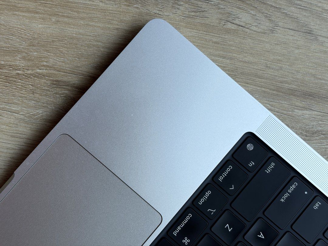 Apple MacBook Pro M1 16 GB - Silver439428718831216643