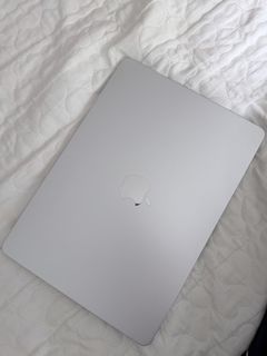 Apple MacBook Pro with Magic Mouse