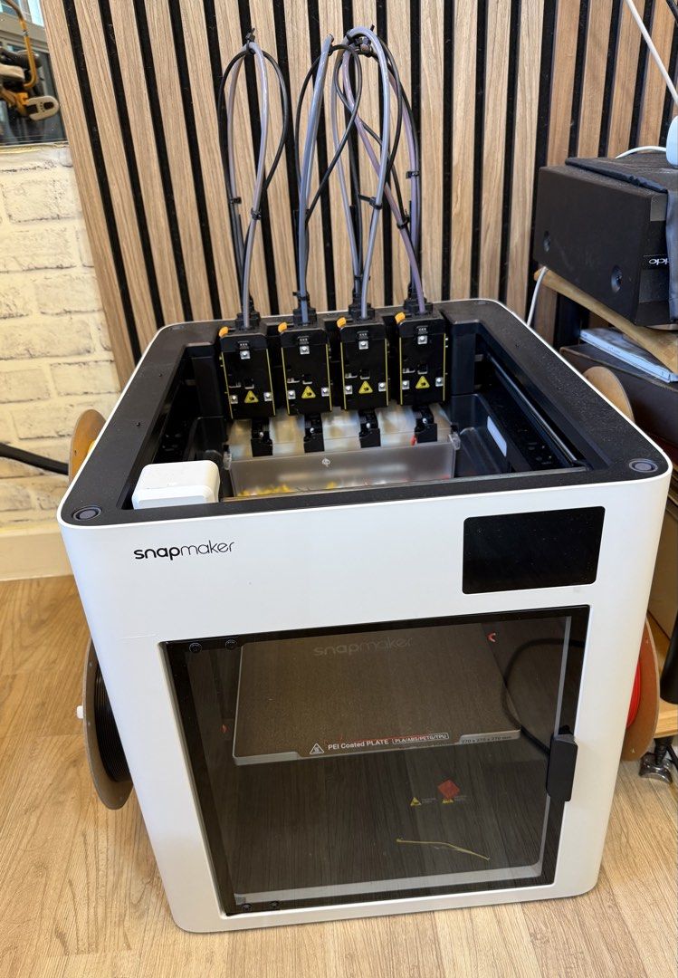 As good as new with box! Snapmaker U1 3D Printer439452844698511360