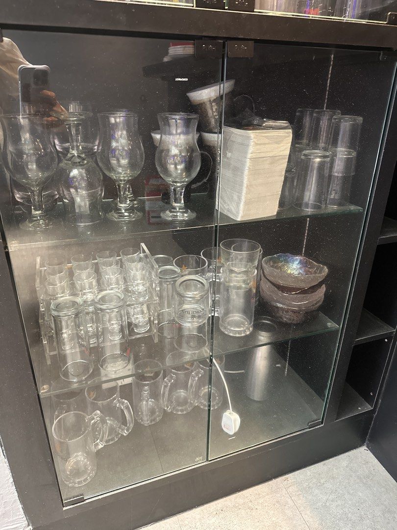 Assorted used glasses (beer/ shot class etc)439508477453936641