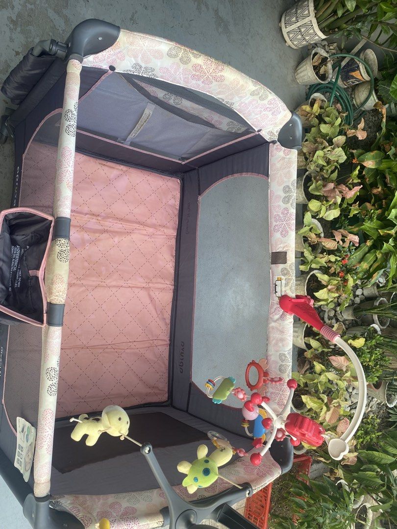 Baby Cribs Apuva (Category: Cots & Cribs) located in Mandaluyong City. Submitted by abby_calixto (Listing ID 1316037010, Image 3). Description: Baby Crib almost new, complete set with accessories and box.