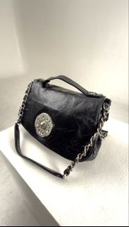 (Kategori: ) berada di . Dikirim oleh hernoire (ID iklan 1433411742, Gambar 1). Deskripsi: .