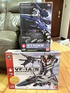 （分類：）位於 。 由 titicat 提交（商品編號 1434963500，圖片 1）。簡介： 。