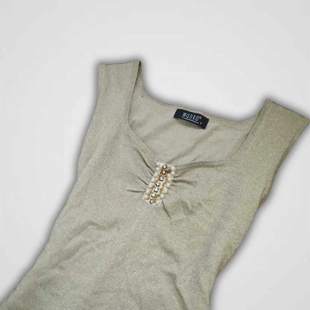 Beige Embellished Pearl Tank Top (Category: Sleeveless) located in Batangas. Submitted by moniselects (Listing ID 1434920342, Image 2). Description: 📌 Payment first basis via GCash / Bank Transfer + SF 📌 MOD: J&T 📌 Best fits: S-M.