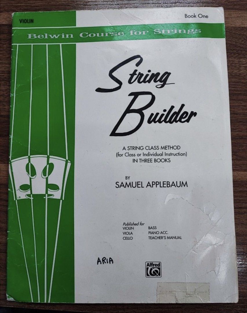 Belwin Course for Strings String Builder （分類：教科書）位於 Hong Kong。 由 sssss9898 提交（商品編號 1434809325，圖片 1）。簡介： 。