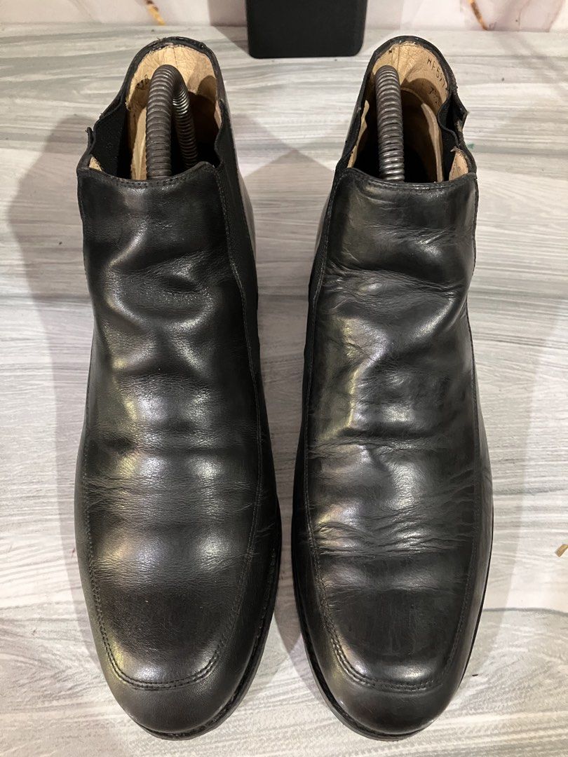 BLACK LEATHER BOOTS SIZE 7 WOMEN (Category: Boots) located in General Mariano Alvarez. Submitted by adonid (Listing ID 1434823717, Image 3). Description: WOMENS BLACK LEATHER BOOTS GOOD CONDITIONZOZOU BLACK LEATHER SHOES ORIGINAL ZOZOU BLACK LEATHER SHOES GOOD CONDITION NORMAL SIGN PF USAGE ONLY SIZE 7 WOMEN NORMAL SIGN OF USAGE ONLY SIZE 7 WOMEN.