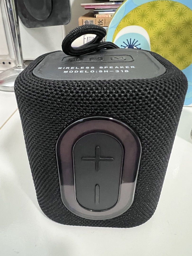 Bluetooth speaker439531706295920641
