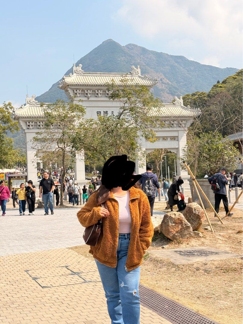 Brown Teddy Bear Jacket (Category: Coats, Jackets and Outerwear) located in Dasmarinas. Submitted by viancsss (Listing ID 1434835557, Image 1). Description: - Brown teddy bear jacket - Soft and fuzzy texture - Relaxed fit for comfortable layering - Features a zip-up closure - Great for cooler weather Cavite/Taguig/BGC location.