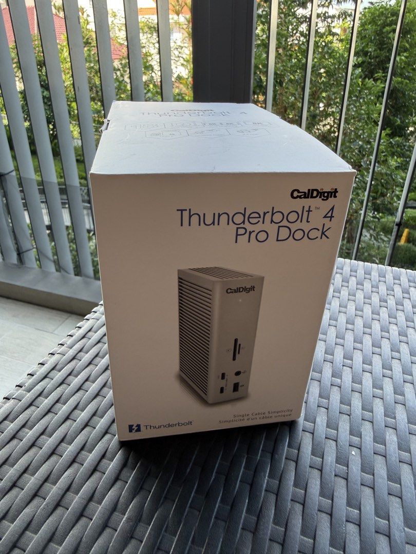 CalDigit TS4 Thunderbolt 4 Pro Dock - Like New439438024723015680
