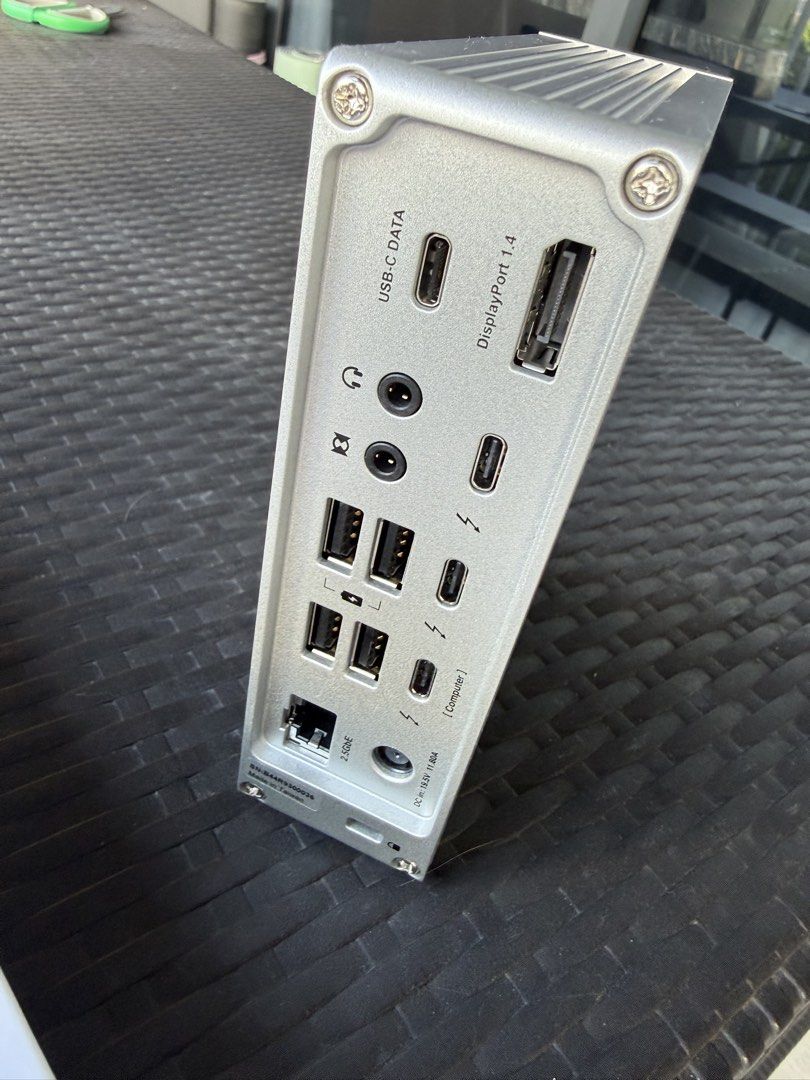 CalDigit TS4 Thunderbolt 4 Pro Dock - Like New439438024723015682