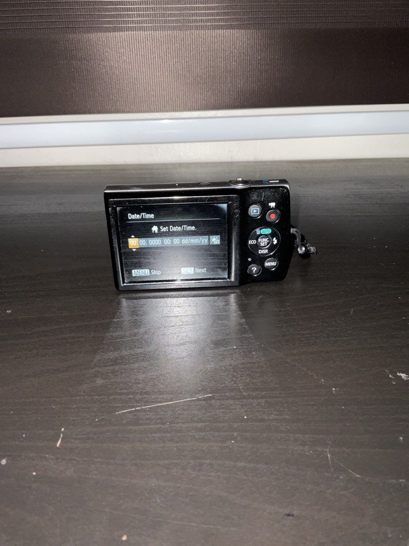 Canon Ixus 185 (Category: Cameras) located in Manila. Submitted by geloreyes262956 (Listing ID 1434936137, Image 3). Description: 📸 Canon IXUS 185 Digital Camera – For Sale! Selling a compact and reliable Canon IXUS 185, perfect for everyday photography, travel, and casual use. Easy to carry and great for beginners. Price: ₱8,000 Condition: • Works well (fully functional) • Minor scratches (normal signs of use) • Close to brand new condition 📦 