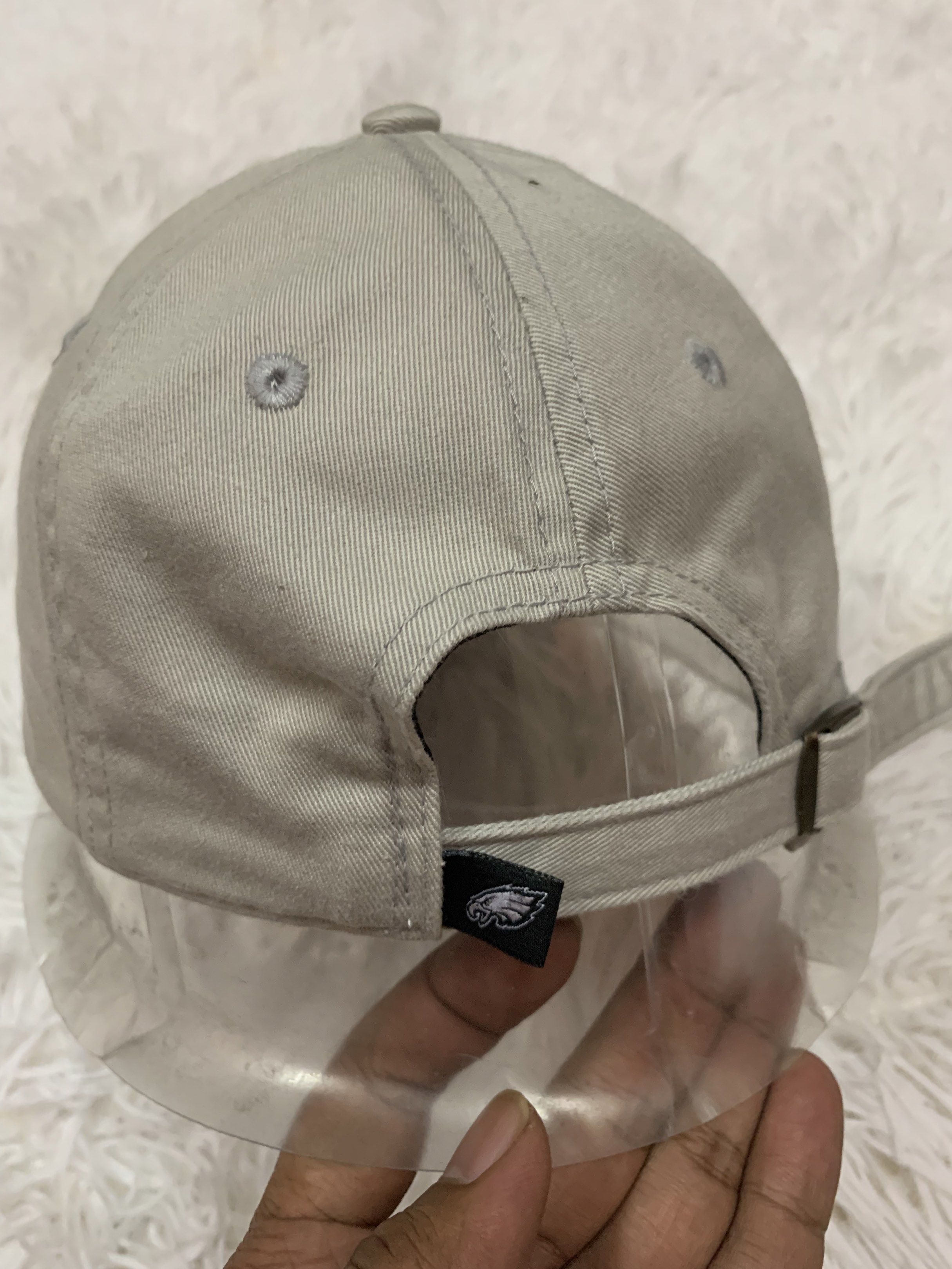 Cap (Category: Cap & Hats) located in Ipoh. Submitted by kabundle (Listing ID 1434987422, Image 3). Description: Item : Bundle Cond : 9/10 Brand : NFL Whtsapp no - 017-7575..9..0..5 ** Post by dfod Cod area Ipoh / kuala kangsar.