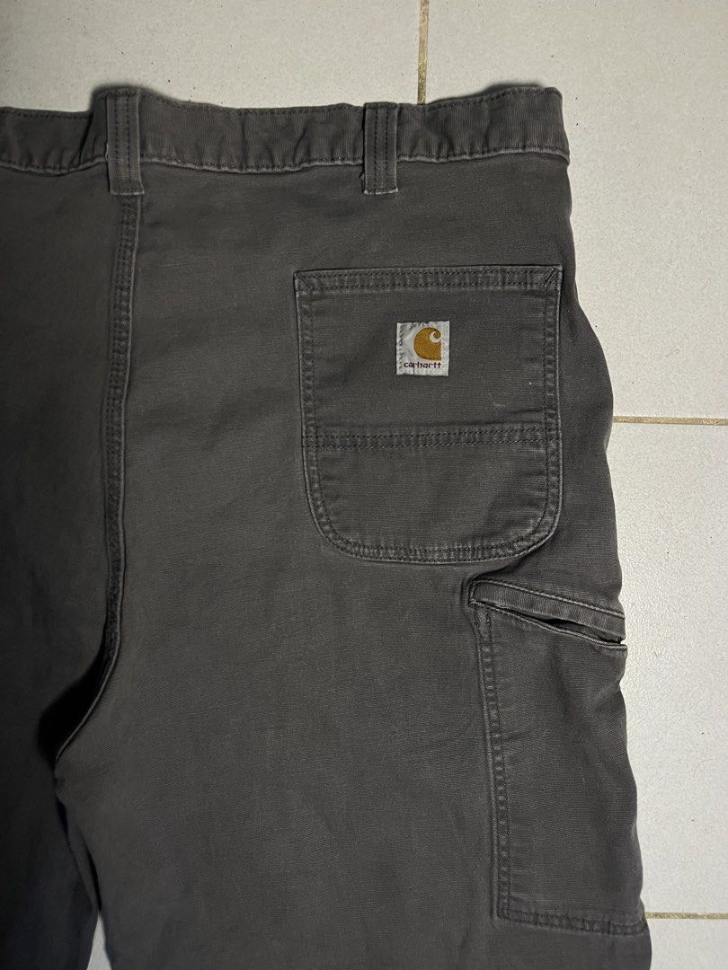 Carhartt Relaxed fit Charcoal grey (Category: Shorts) located in General Santos City (Dadiangas). Submitted by theyear2000z (Listing ID 1434862011, Image 3). Description: Dimes: 42x24 (for big boys) -Sign of usage -Good fade .