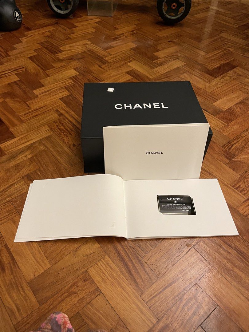 Channel double flap (Category: Luxury Bags & Wallets) located in Mandaluyong City. Submitted by marilouwalter (Listing ID 1434877480, Image 3). Description: .