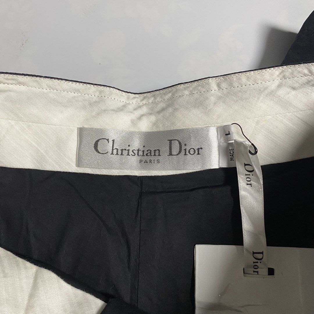 Christian Dior Black Silk Pants (Category: Luxury Apparel) located in Iloilo. Submitted by .dresshttps (Listing ID 1424247364, Image 3). Description: WAIST: 26 LENGTH: 36 NO FLAW.
