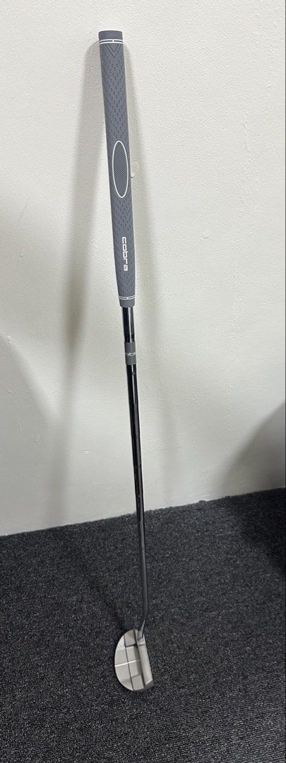 Cobra Putter - ladies (Category: Golf) located in Cavite. Submitted by johnlisting (Listing ID 1434809177, Image 3). Description: Cobra mallet style putter.